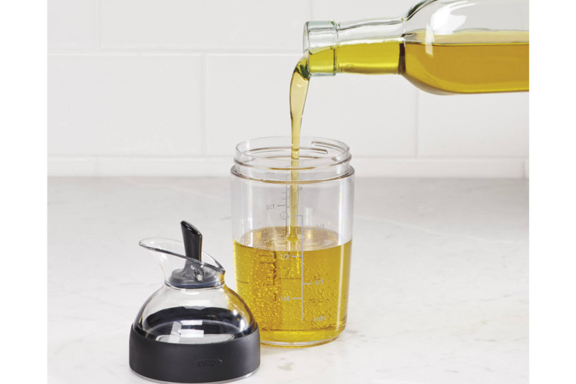 Agitador de vinagrete OXO 236ml