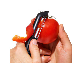 Descascador de tomates OXO com lâmina serrilhada oscilante 2