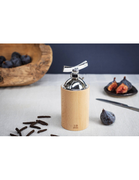 Peugeot Isen long manual pepper mill in wood and stainless steel 16cm