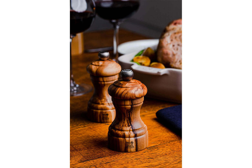 Peugeot Bistro Specials manuelle Pfeffermühle Olivenholz 10cm