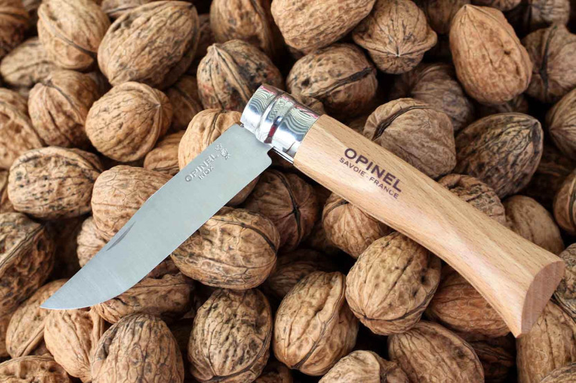 Opinel traditionell kniv N°06 7cm roterande blad bokträhandtag
