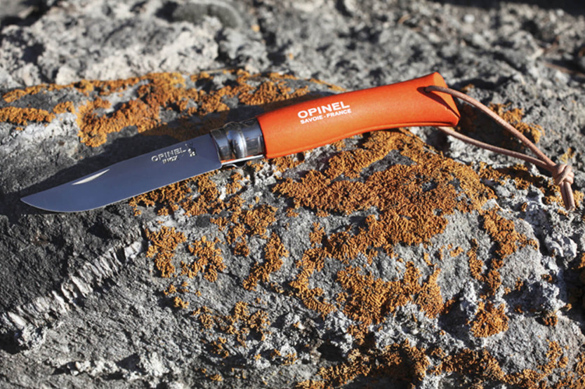 Opinel N°07 Baroudeur veitsi 8cm terä oranssi kahva