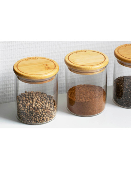 Sett med 3 småsteinete glasskrukker med bambuslokk for krydder og krydderurter - 190 ml