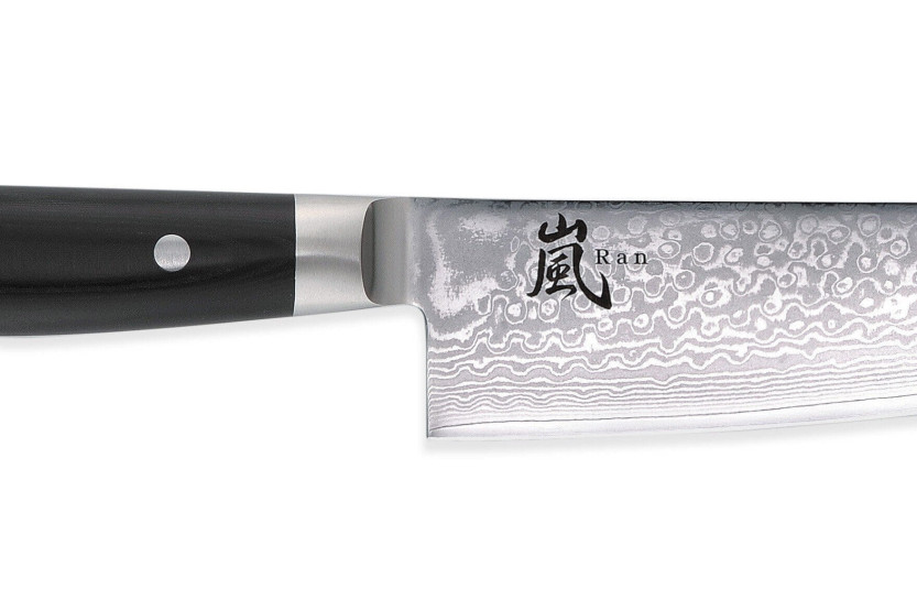 Coltello da chef giapponese Yaxell RAN 20 cm 69 strati lama damasco