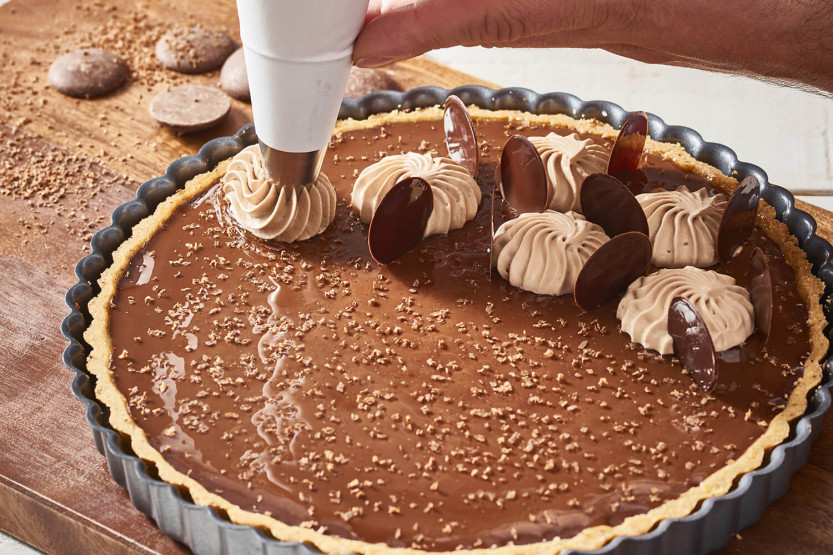 Stampo per crostata scanalato in acciaio De Buyer con base e bordo dritto rimovibili