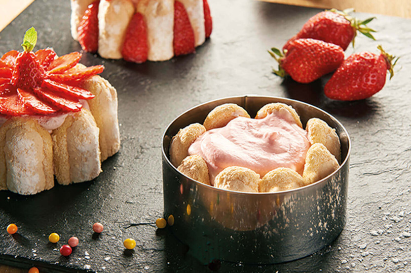 Anello da pasticceria rotondo in acciaio inox De Buyer, altezza 4,5 cm
