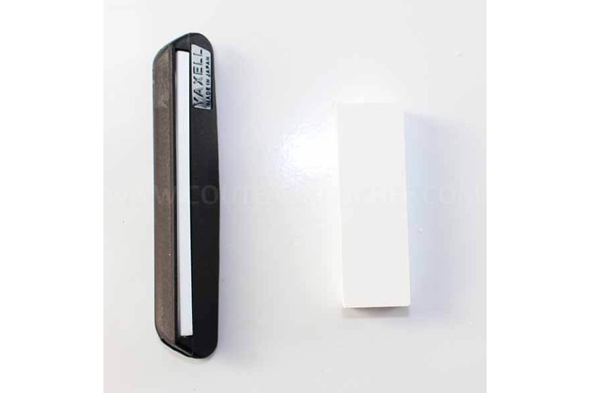 Yaxell Japanese whetstone 240/1000 grit + 3 accessories