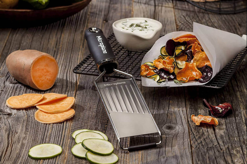 Kitchen mandolin Microplane Gourmet black handle