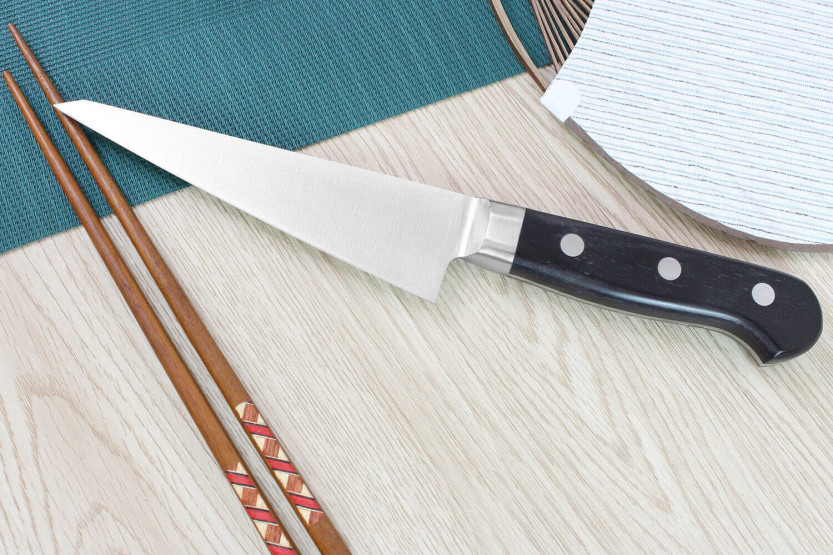 Misono 440 14,5cm japanilainen kaku luuttomaksi leikkaava veitsi