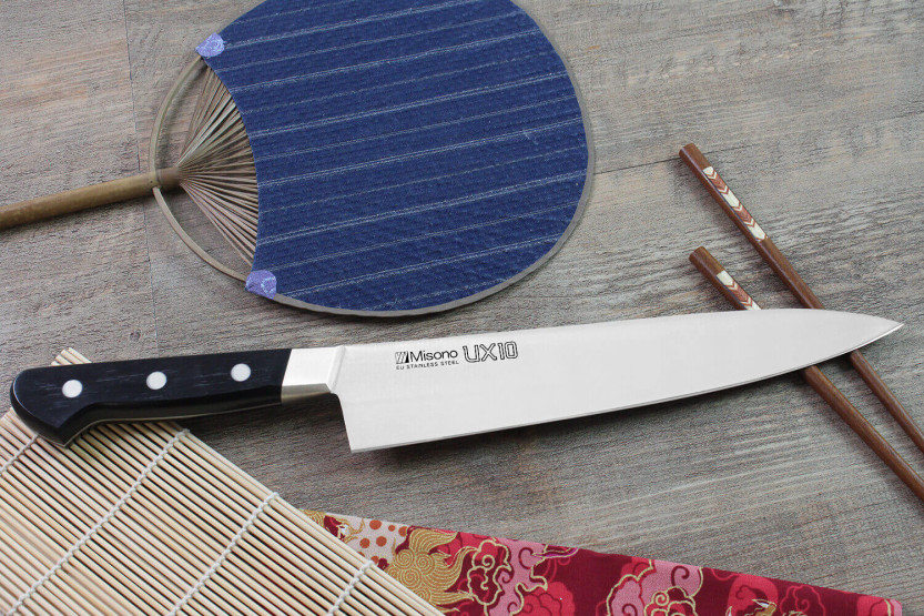 Misono UX10 japanilainen kokkiveitsi 24cm