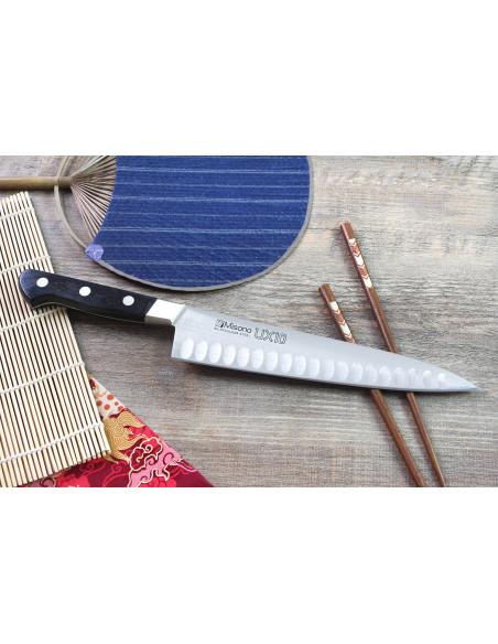 Misono UX10 japanilainen kokkiveitsi, jossa on granton-reuna 21cm