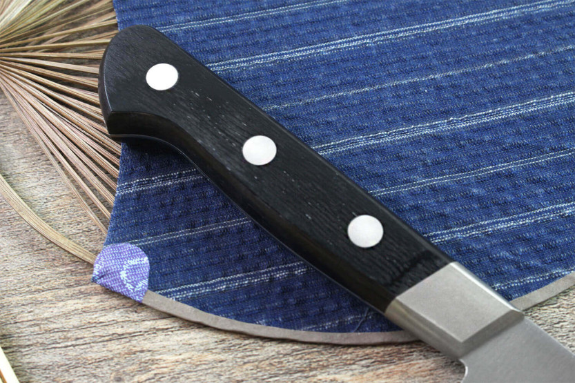 Faca de chefe japonesa Misono UX10 com convinhas, 21 cm