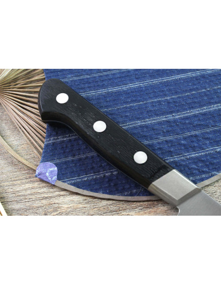 Misono UX10 japanilainen kokkiveitsi, jossa on granton-reuna 21cm