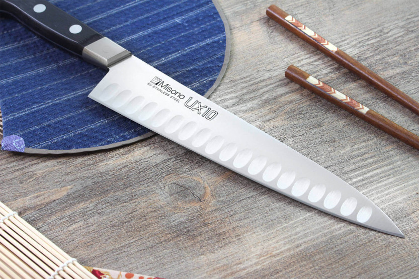 Faca de chefe japonesa Misono UX10 com convinhas, 21 cm