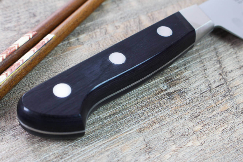 com convinhas japonês sujihiki Misono UX10 27cm