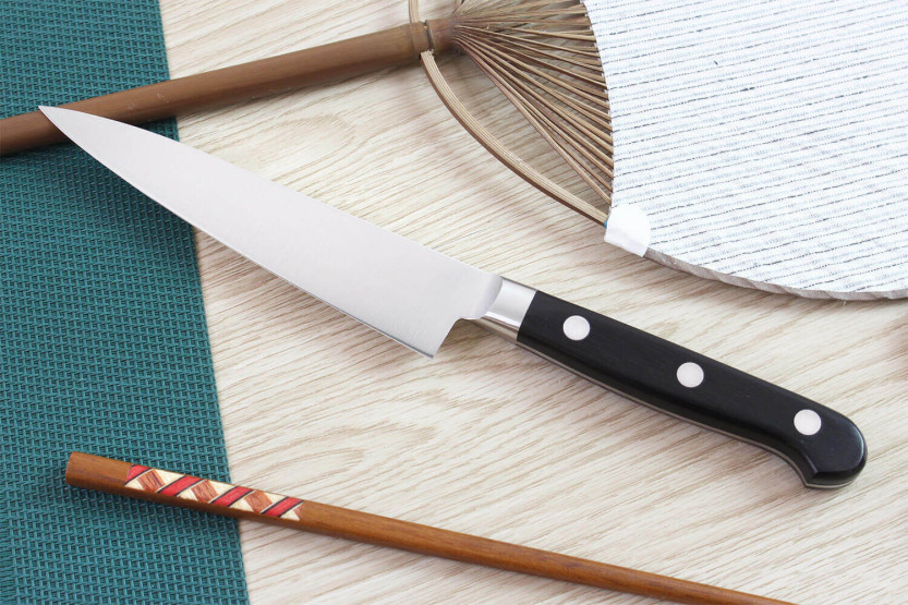 Misono 440 13cm japansk universalkniv