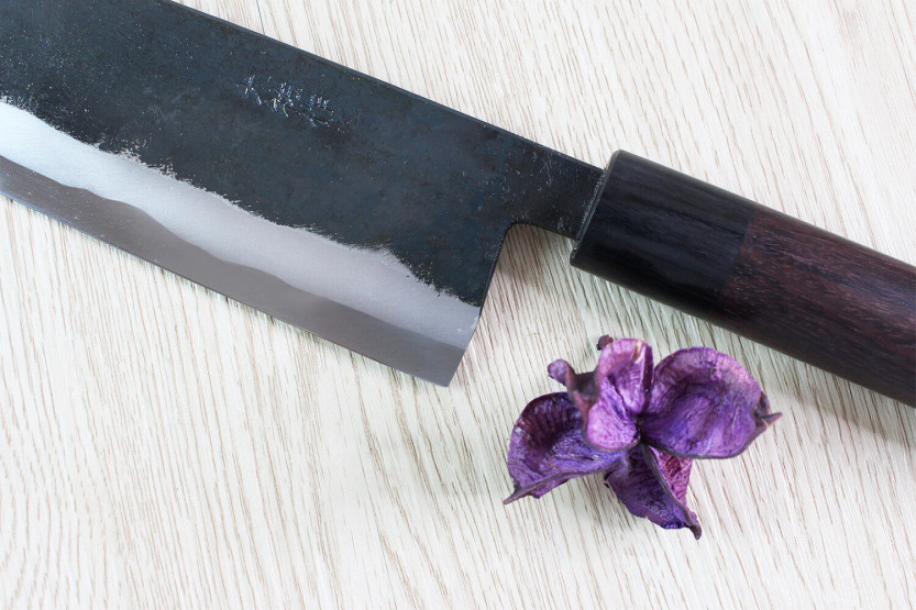 Faca de chef japonesa Nishida Shirogami de 24 cm feita à mão