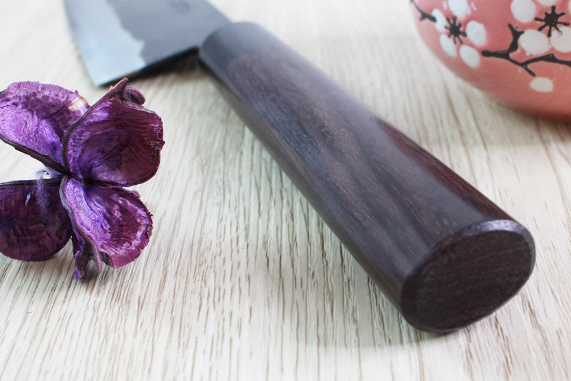 Faca de chef japonesa Nishida Shirogami de 24 cm feita à mão