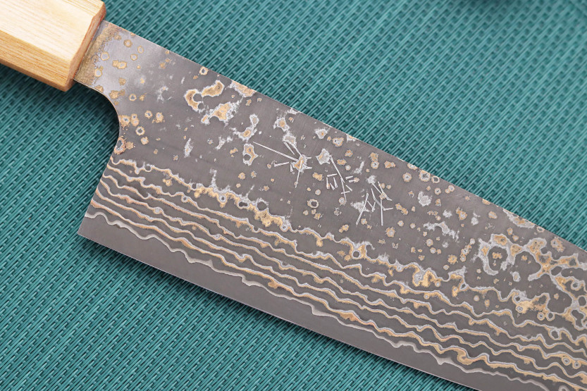 VG10 Guld Takeshi Saji 16,5 cm japansk santokukniv