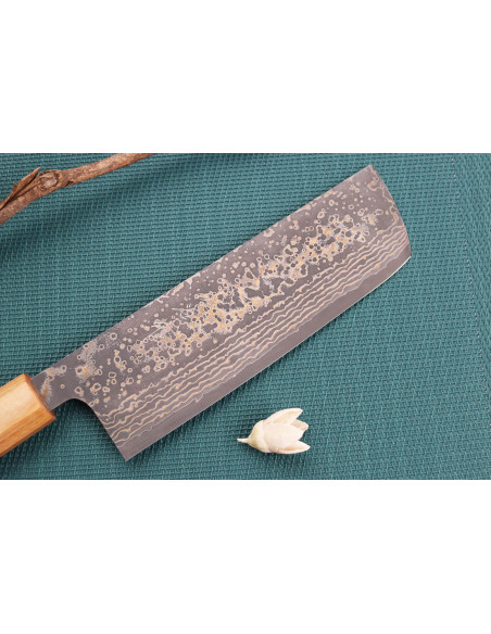 nakiri-kniv japonais artisanal Takeshi Saji VG10 Gold 16,5cm