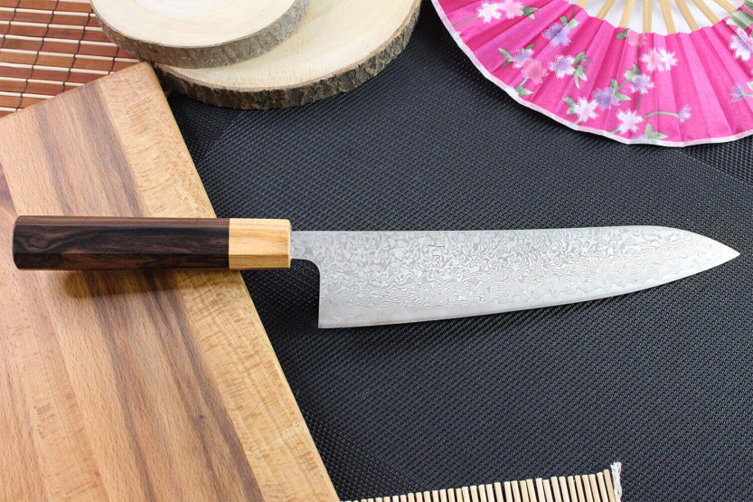 Tsunehisa SLD Damaskus 21 cm japansk kokkekniv