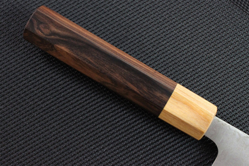 Tsunehisa SLD Damaskus 21 cm japansk kokkekniv