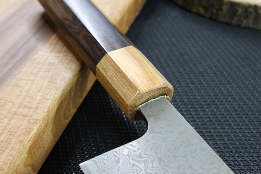 Tsunehisa SLD Damaskus 21 cm japansk kokkekniv