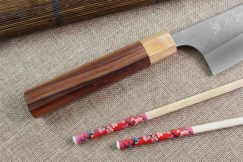 Cuchillo de cocinero japonés Yoshimi Kato AS Nashiji 24cm hecho a mano