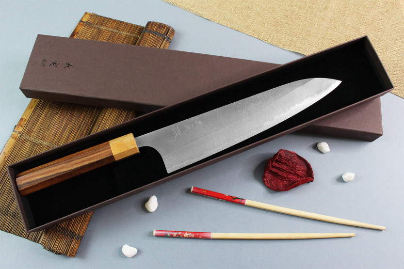 Faca de chef japonesa Yoshimi Kato AS Nashiji de 24 cm feita à mão