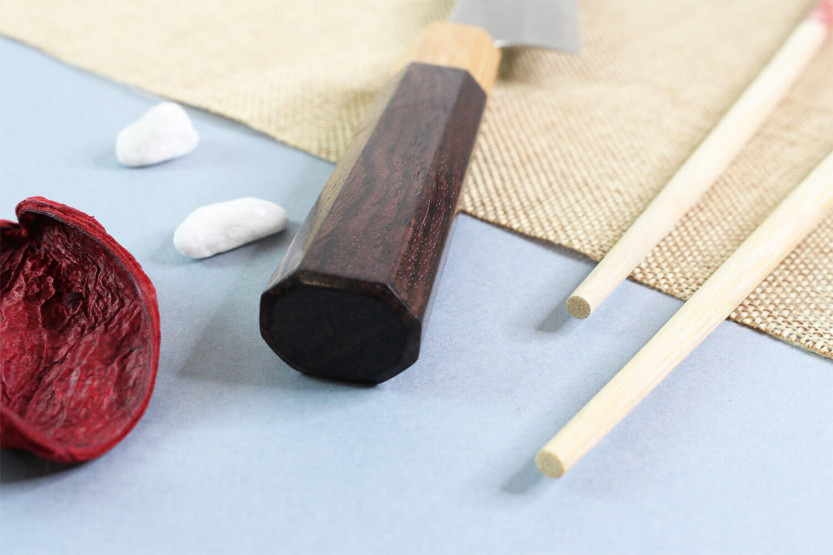 Faca ko-bunka japonesa de 13,5 cm Yoshimi Kato AS Nashiji feita à mão
