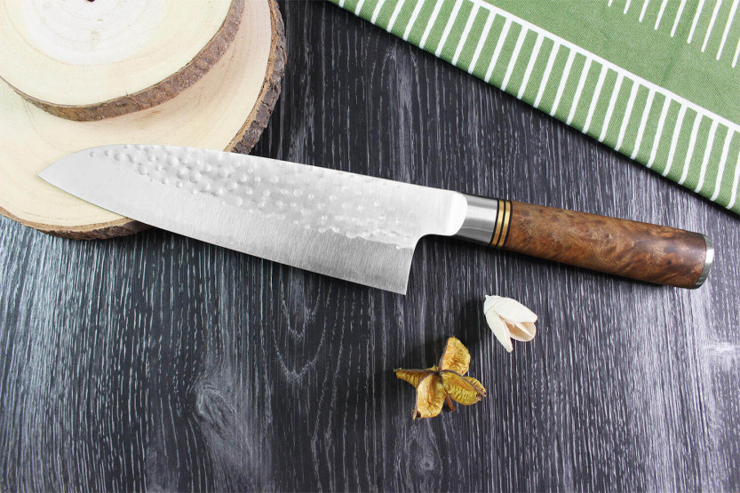 faca santoku japonesa de faca santoku forjada à mão de 16,5 cm Takeshi Saji R2 Tsuchime