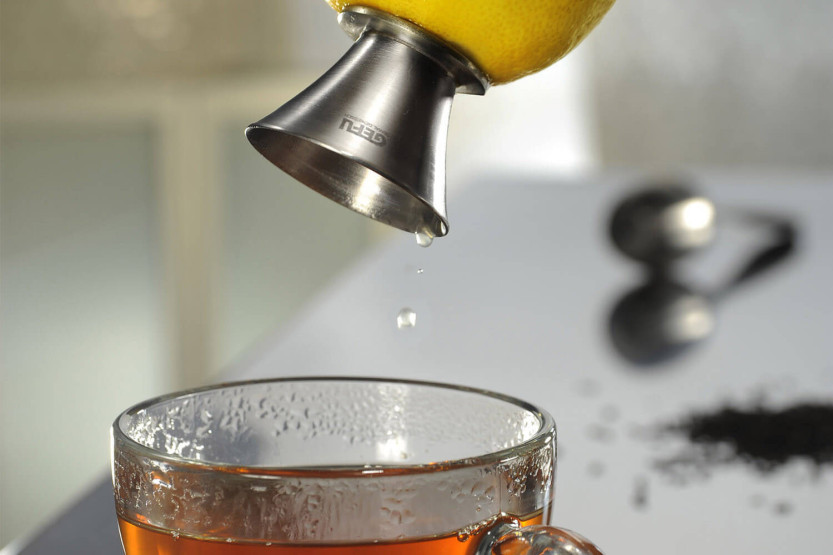 Trompeta para zumo de limón Gefu Citronello totalmente de acero inoxidable