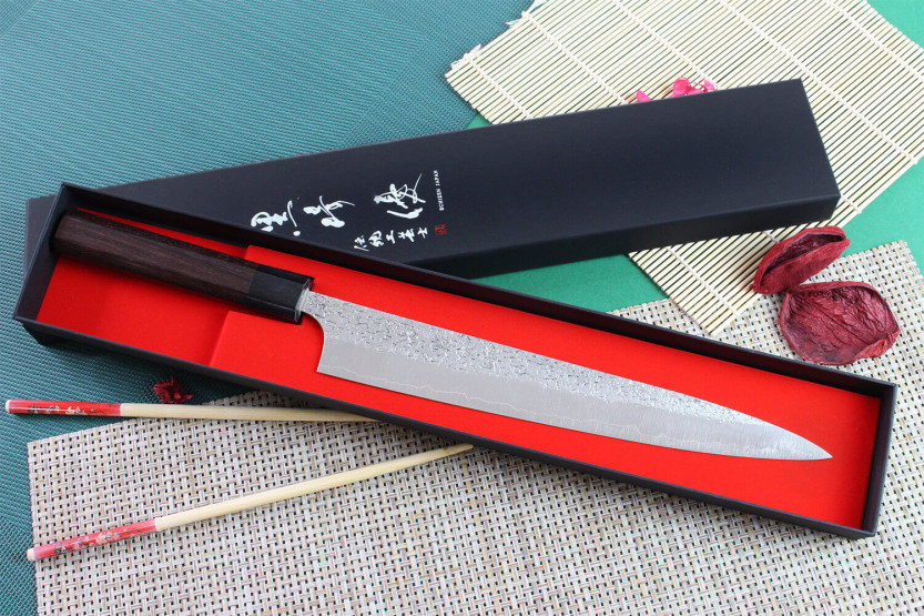 Japanisches Sujihiki Messer Handwerk gehämmert Yu Kurosaki Shizuku 27cm Stahl SG2