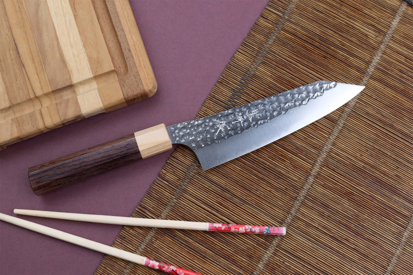 Yu Kurosaki senko 16,5 cm SG2 acciaio martellato a mano coltello giapponese bunka