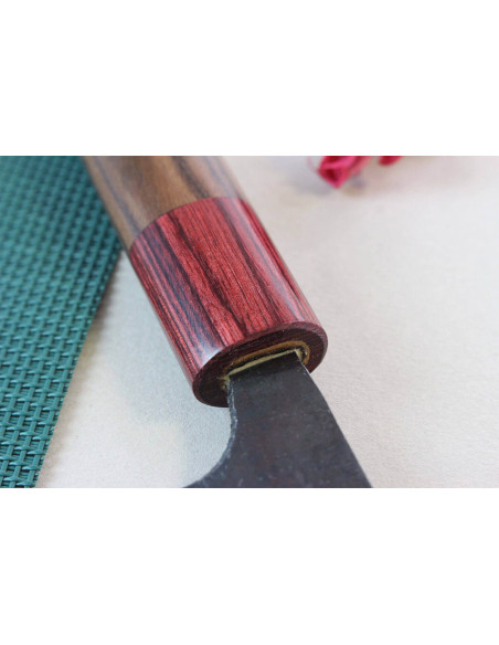 coltello santoku giapponese fatto a mano Wusaki Yuzo BS2 da 17 cm