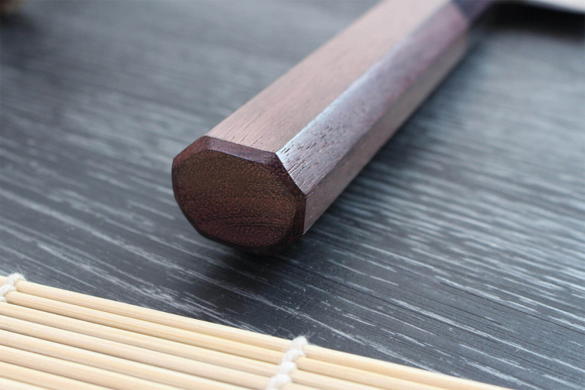 Faca bunka japonesa artesanal Takeshi Saji R2 Damascus 18cm