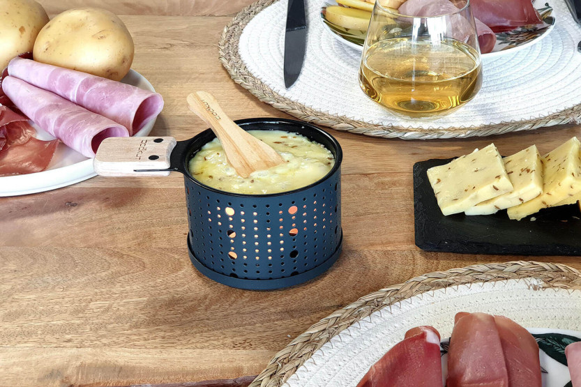 Cookut Lumi ljusraclette-set med stekpannor och spatlar för 2 personer