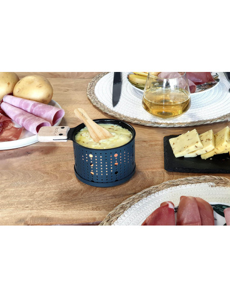 Cookut Lumi kynttilä raclette-setti, jossa on pannuja ja lastoja 2 hengelle.