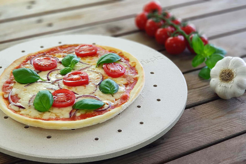 Cookut Crispiz Pizzastein aus feuerfestem Stein für Ofen und Grill 38cm