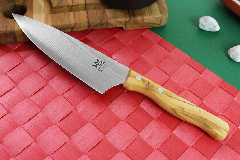Gehring Look chef ' s knife 15cm blade damascus 65 layers olive wood handle