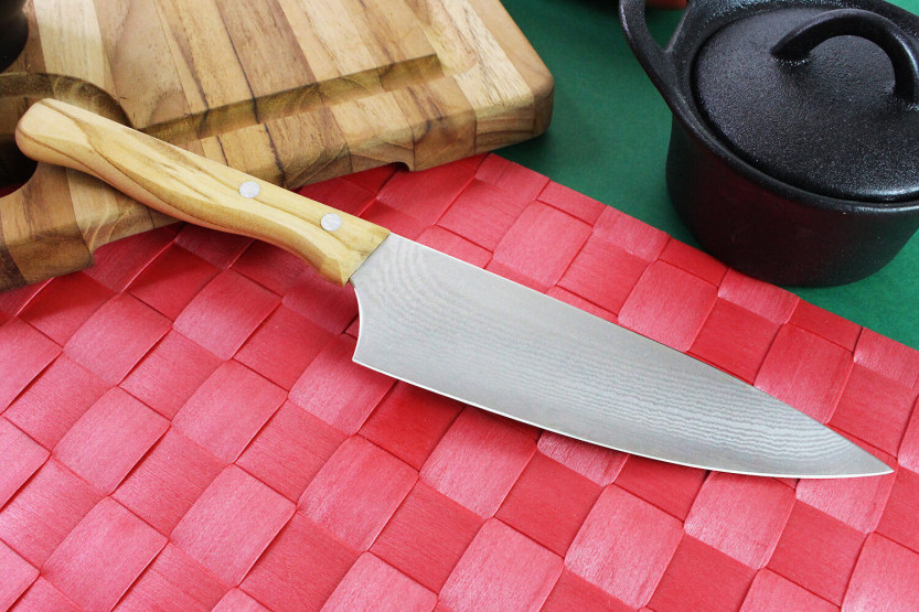 Gehring Look chef ' s knife 15cm blade damascus 65 layers olive wood handle