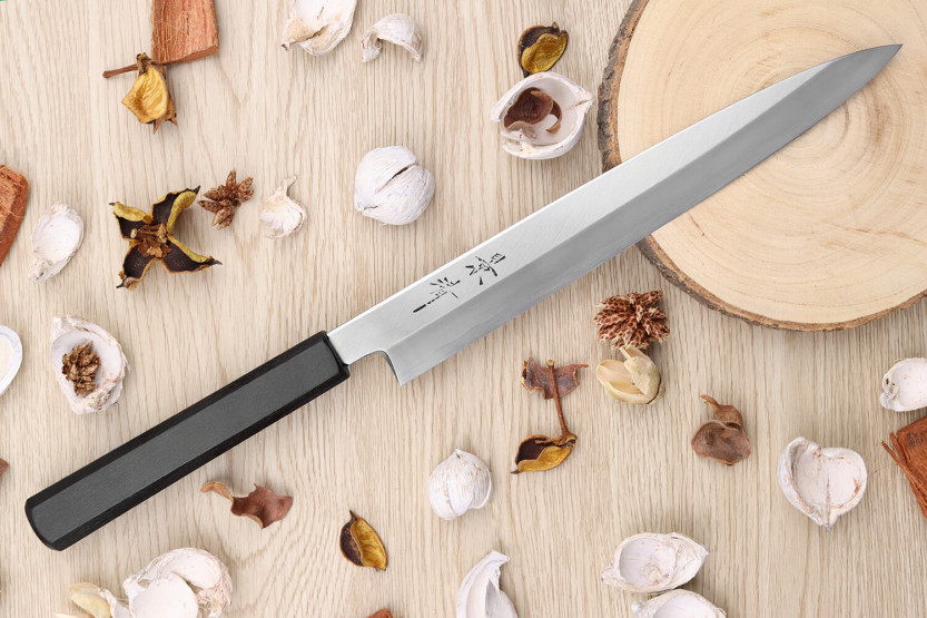 Yanagiba-kniv japonais artisanal Kagekiyo Suri Urushi 24cm