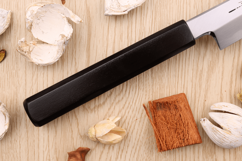 Yanagiba kniv japonais artisanal Kagekiyo Suri Urushi 21cm