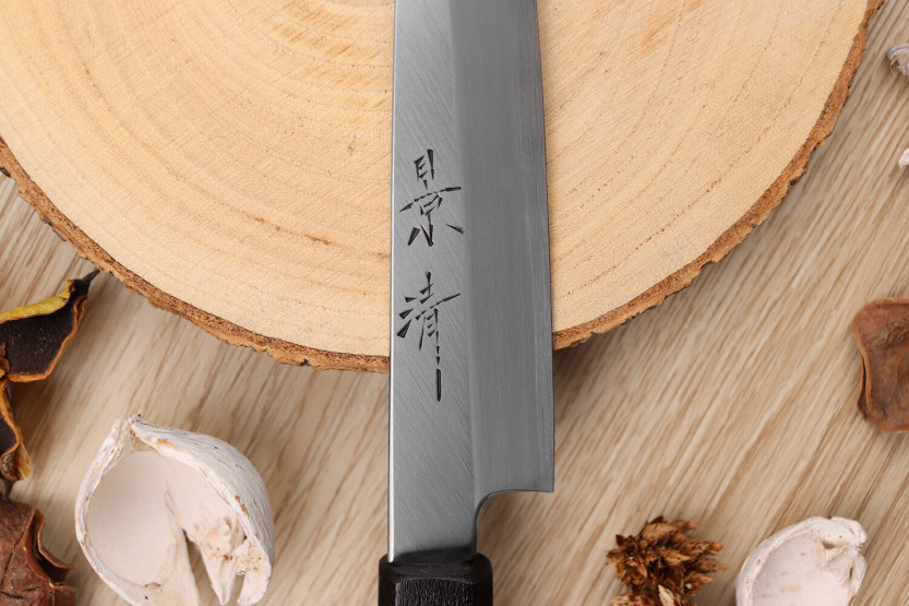 Faca universal japonesa artesanal Kagekiyo Suri Urushi 15cm