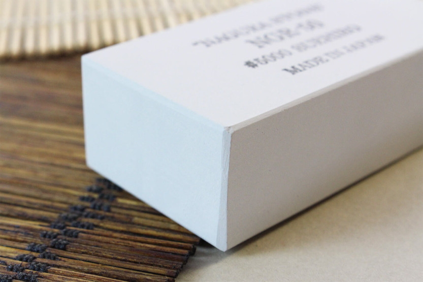 Suehiro nagura stone for polishing stones - Grains 5000