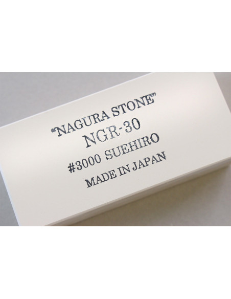 Suehiro nagura stone for polishing whetstones - Grains 3000