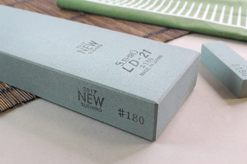 Suehiro Debado LD21 Japanese whetstone - 180 grit