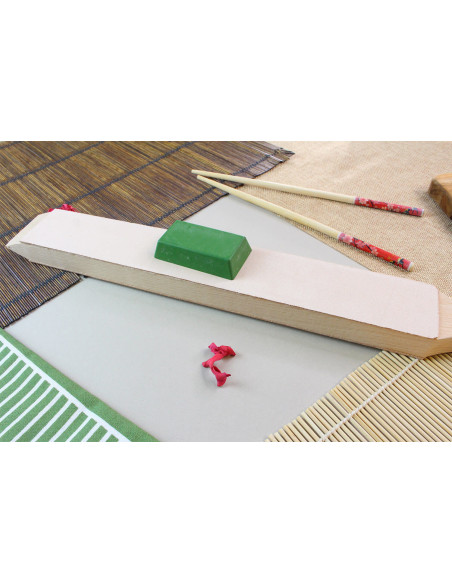 Suehiro japansk poleringslædersæt 48,5 cm + slibepasta