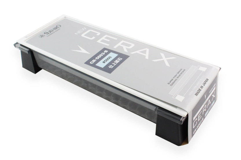 Japanilainen hiomakivi Suehiro Cerax ceramic grit 5000 jalustalla