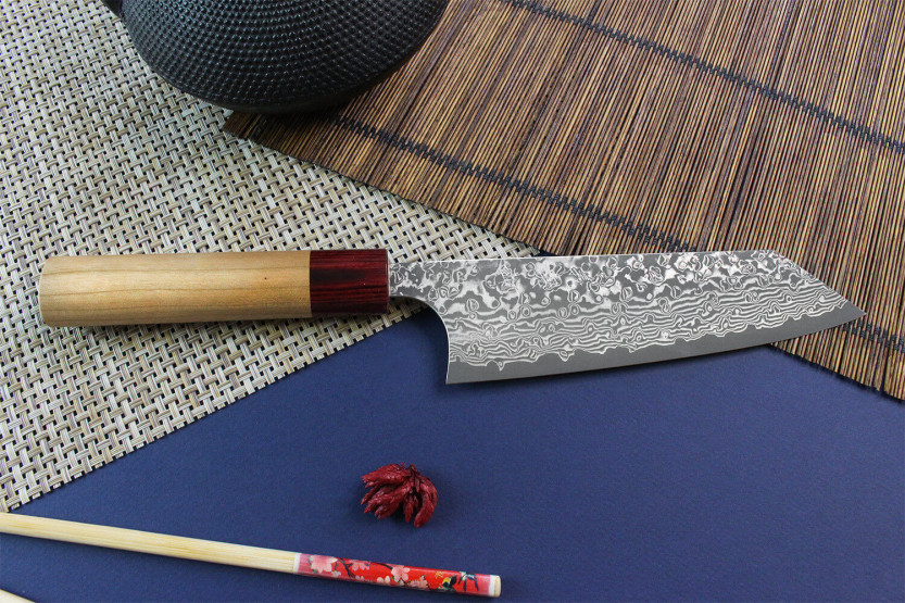 Yoshimi Kato 16,5cm VG10 Nickel Damaskus körsbärsträ japansk handgjord bunka kniv